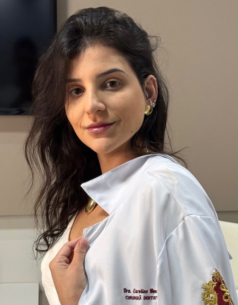 Dra. Caroline Montes, cirurgiã-dentista em Itumbiara, CRO-GO 20179